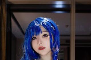 Kitkat Cosplay的最新照片横空出世，圣路易斯，你好酷啊！
